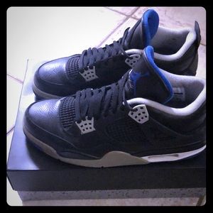 Air Jordan 4 Retro